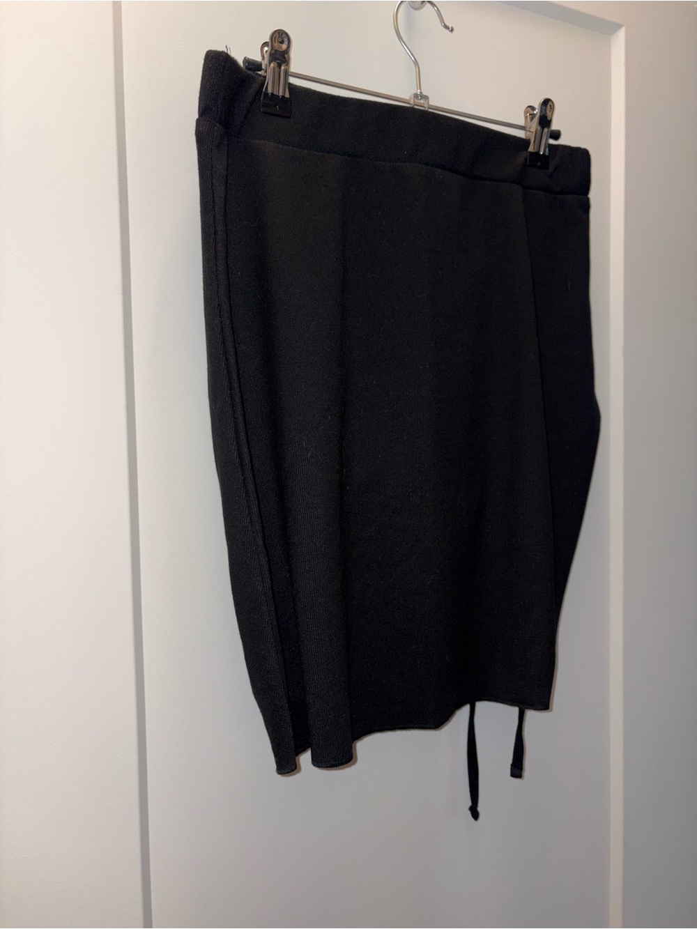 ROMWE Black Ruched Drawstring Mini Skirt - Picture 2 of 3
